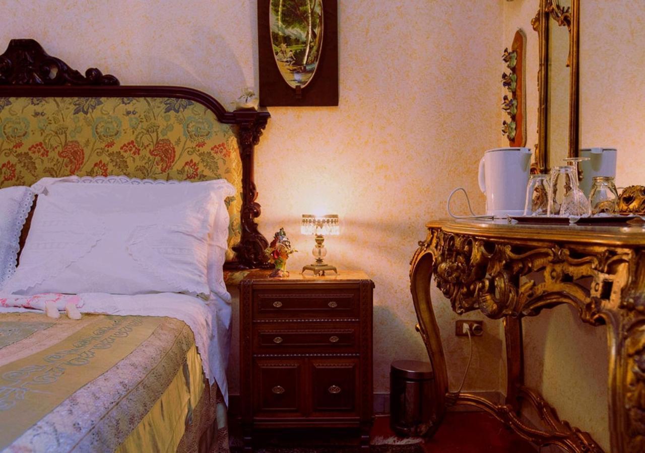 B&B Atmosfere Del Centro Storico Naples Exterior photo