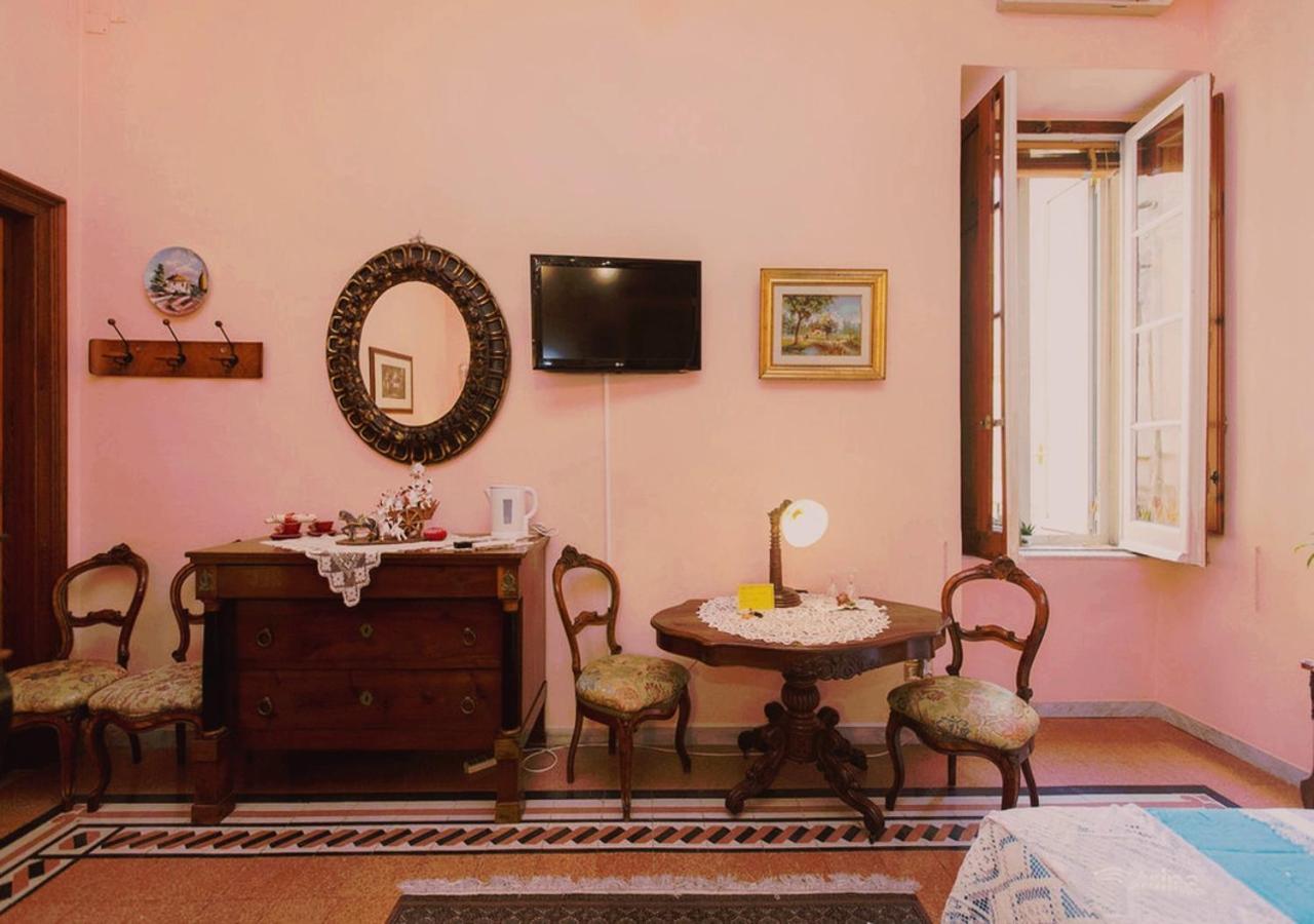 B&B Atmosfere Del Centro Storico Naples Exterior photo